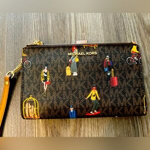 Authentic Limited Edition Micheal Kors Purse /Wallet/Wristlet Like New
